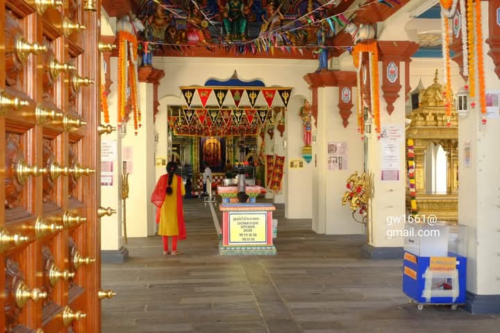Buddha Tooth Relic temple & museum