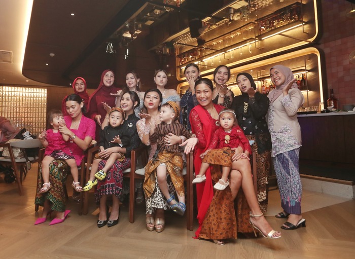 Komunitas arisan Aurora dan Lavender