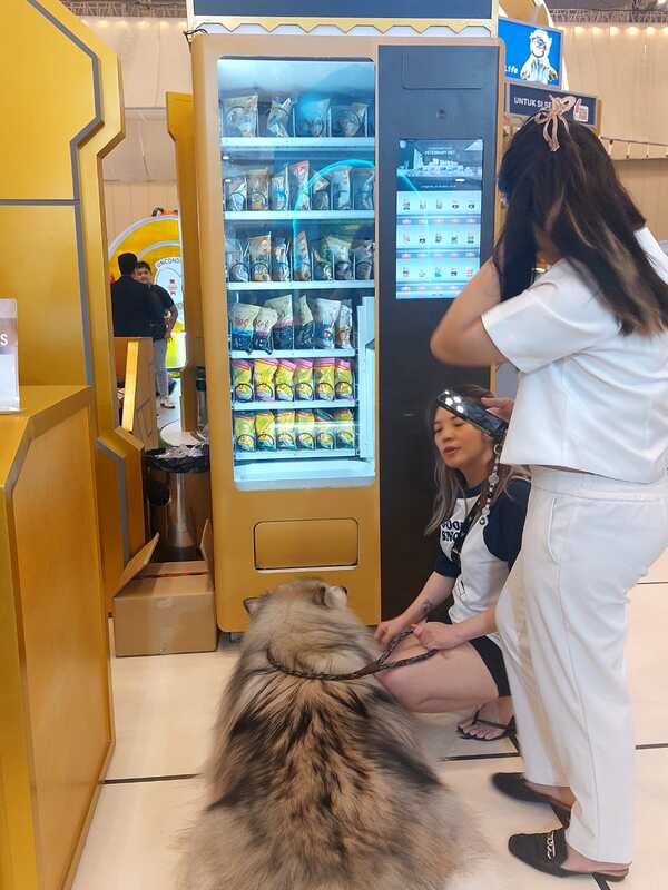 Perfect Companion Group (PCG) memperkenalkan produk premium Gold Series di PetFest Indonesia 2025.

