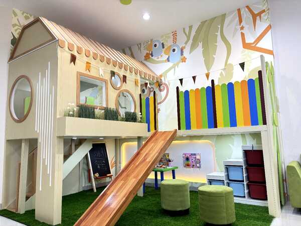 Suasana Klinik Gigi Damessa