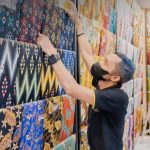 Toko Batik Benang Raja di Salatiga, Jawa Tengah.