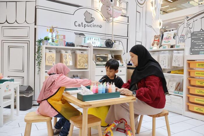 Event spesial Back to School dengan tema HARU VILLAGE mulai 18 Juni hingga 6 Juli 2025 di Center Court Mal Ciputra Jakarta. 
