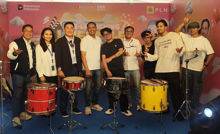 Jumpa pers grup musik Juicy Luicy dan penyanyi Adrian Khalif yang akan menggelar pertunjukan bertajuk “Konser untuk Korban Sakit Hati Banget” di 5 Kota.