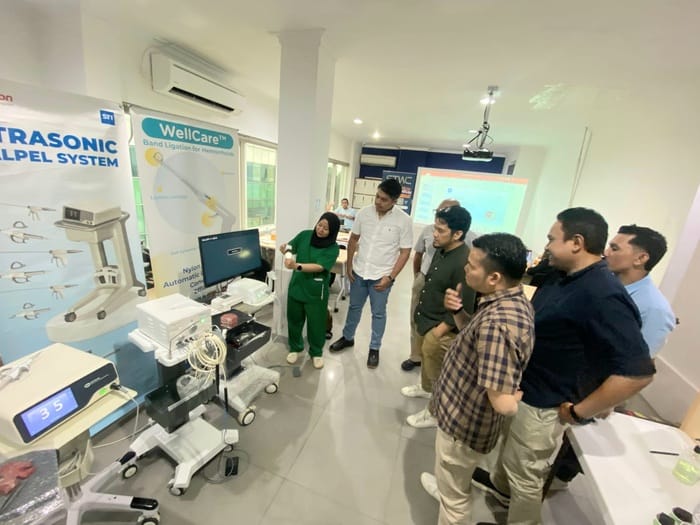 ST Wasir Center, pusat layanan kesehatan spesialis wasir atau ambeien.