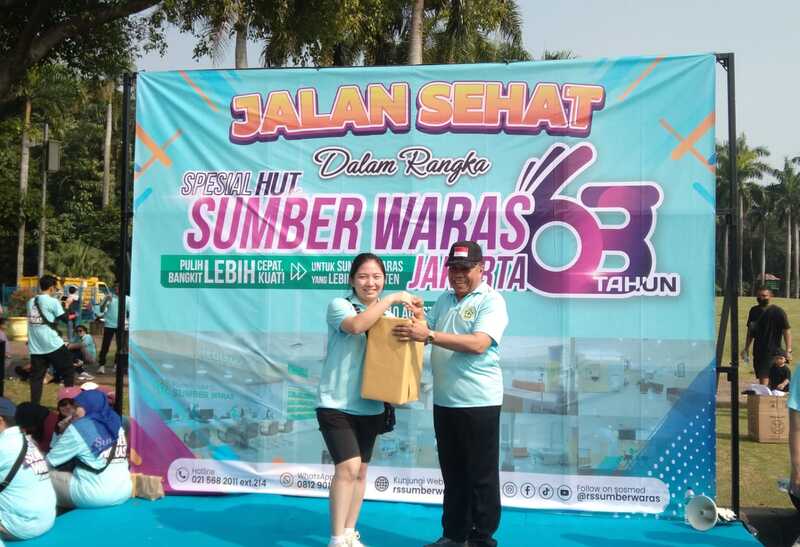 Yayasan Kesehatan Sumber Waras menggelar kegiatan bertajuk “Jalan sehat & Senam Bersama Keluarga Besar Sumber Waras Dalam Rangka HUT ke-80 RI & HUT ke-63 Yayasan Kesehatan Sumber Waras” di pelataran Tugu Monas, Jakarta, Minggu (10/8/2025).
