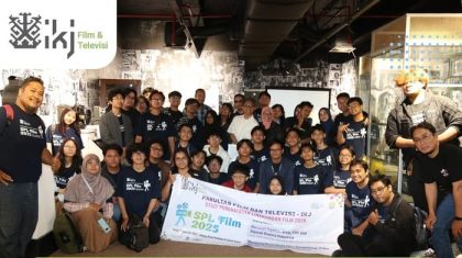 Mahasiswa Fakultas Film dan TV, Institut Kesenian Jakarta, (IKJ), saat melakukan kunjungan ke Sinematek yang berada di Pusat Perfilman Haji Usmar Ismail (PPHUI), Kuningan, Jakarta Selatan, Jumat (7/11/2025). (Foto - @fftvikj)