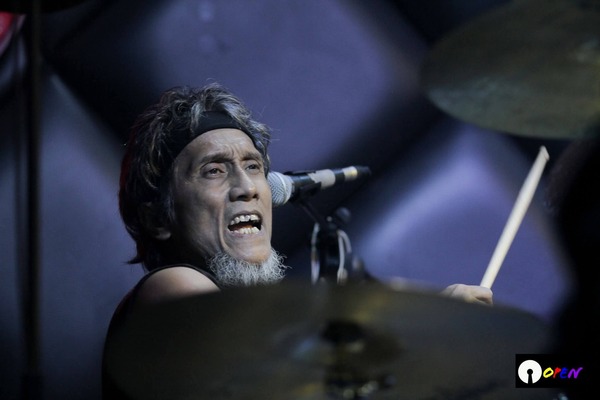 Musisi Yaya Moektio meninggal dunia.