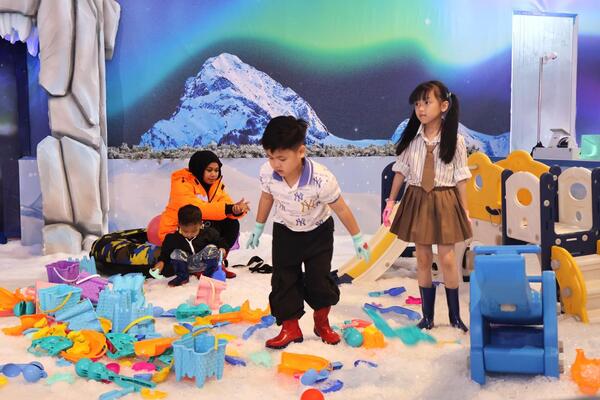 Pengalaman liburan Natal bertajuk Christmas Aurora di Mal Ciputra Jakarta. (Foto - Istimewa)