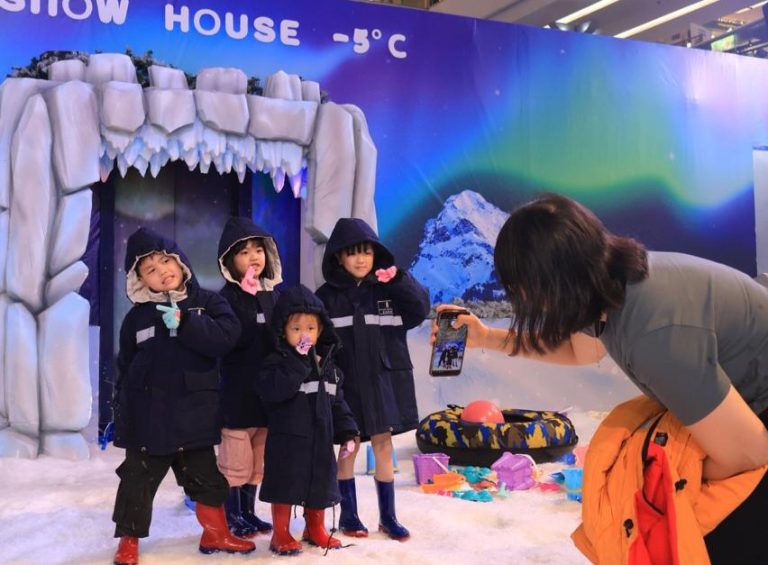 Pengalaman liburan Natal bertajuk Christmas Aurora di Mal Ciputra Jakarta. (Foto - Istimewa)