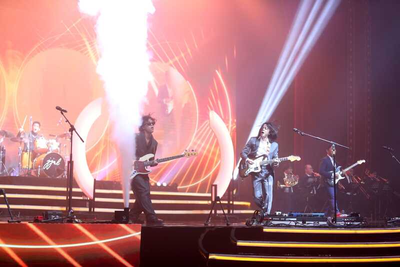 Iconic Tourist Band saat tampil di HUT ke-25 IDC Indonesia di
di Gedung Tribrata, Darmawangsa, Jakarta Selatan, Jumat (12/12/2025) malam. (Foto - Rezagrapher)