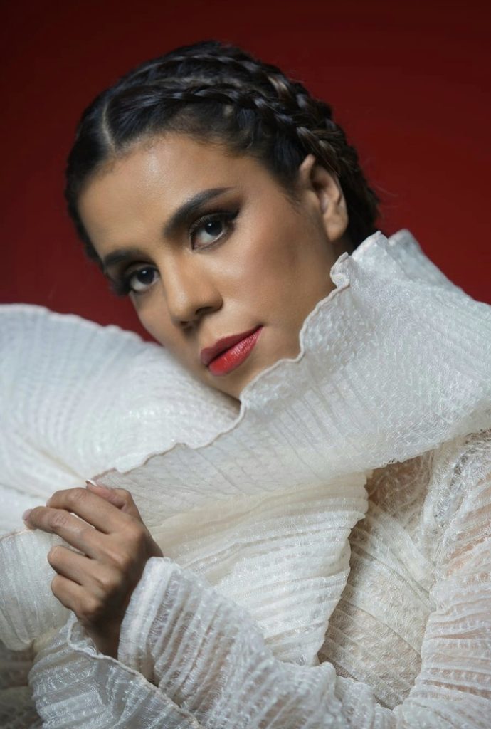 Nowela merilis single terbaru bertajuk 'Mamae'. (Foto - @mikhelia)