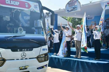 Pelepasan peserta Mudik Bersama Pertamina 2026 di Taman Mini Indonesia Indah (TMII) pintu 3, Cipayung, Jakarta Timur, Minggu (15/3/2026). (Foto - Dok.Pertamina)