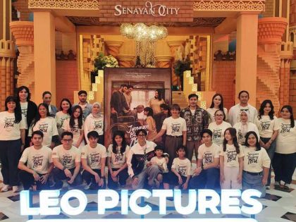 Peluncuran teaser poster film Jangan Buang Ibu, produksi Leo Pictures, di Main Atrium Senayan City, Senayan, Jakarta Pusat, Jumat (13/3/2026). (Foto - Irul Gaya)