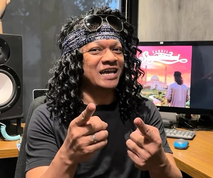 Candil merilis trilogi lagu religi. (Foto - @candilkece)