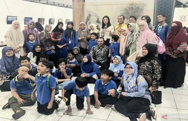 Marcella Zalianty selaku Duta Rumah Autis saat menghadiri kegiatan skrining jantung yang digelar Ikatan Dokter Anak Indonesia (IDAI) di Balai Budaja, Jakarta, Senin (6/4/2026). (Foto - IDAI)