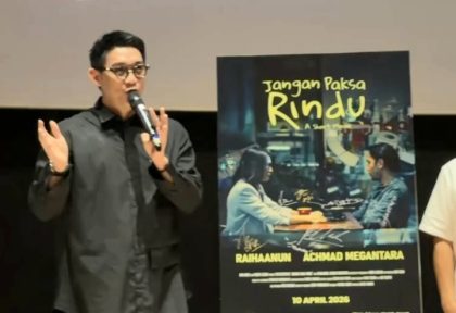 Ifan Seventeen saat jumpa pers peluncuran video musik lagu Jangan Paksa Rindu (Beda) di CGV FX Sudirman, Jakarta, Jumat (10/4/2026). (Foto - @ifanseventeen)