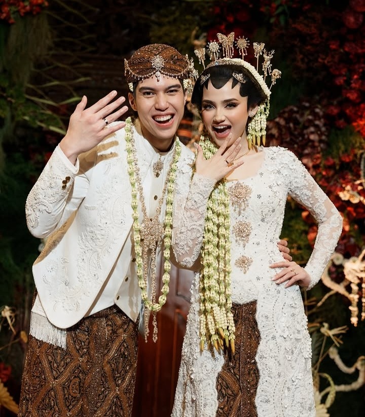 Prosesi pernikahan El Rumi dan Syifa Hadju di Hotel Raffles, Jakarta Selatan, Minggu (26/4/2026). (Foto - @elelrumi)